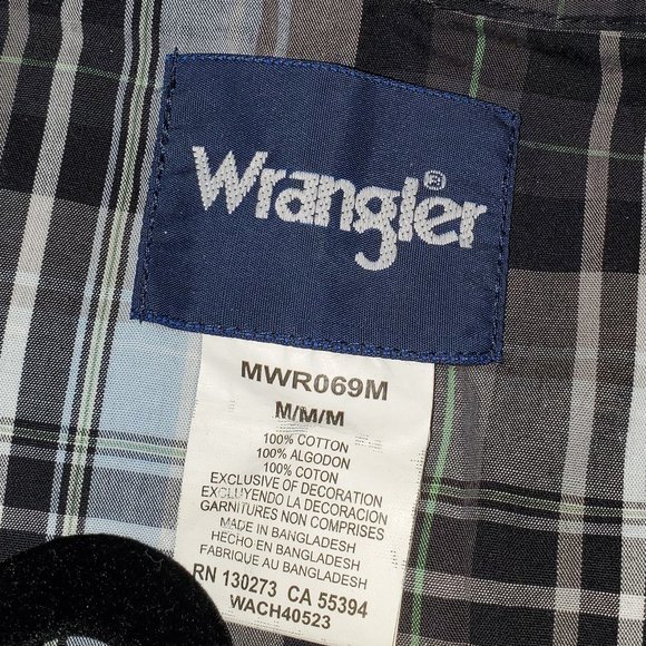 💥Sale💥Wrangler Button Down Long Sleeve - Picture 2 of 5